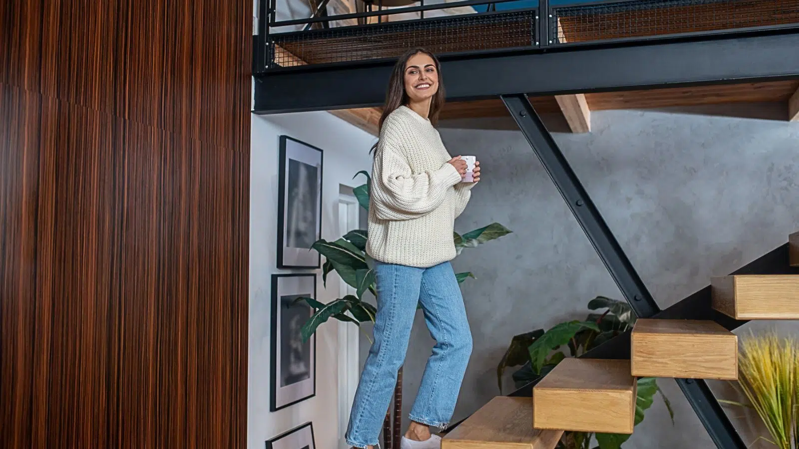 12 Things You Should Always Have With You When You Leave the House