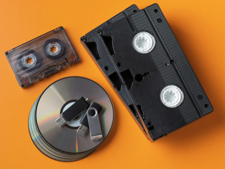 15 Things Every Parent’s House Had Back Then That Almost Disappeared