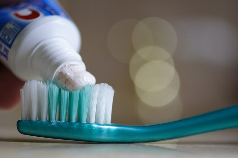 You’ll Never Look at Toothpaste the Same Again After You See What Else It Can Do
