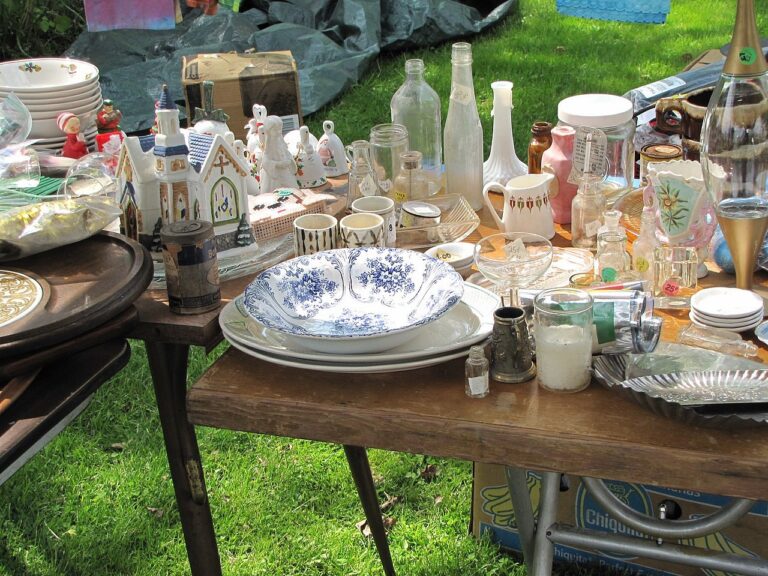 Buyers Always Look for (and Pay More for) These Items at Yard Sales