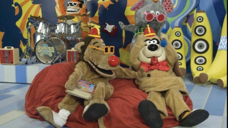 Favorite Saturday Morning Cartoon Classics from the '60s and '70s!