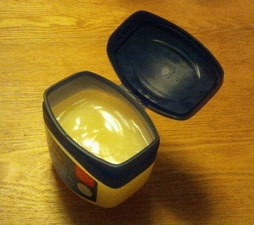 Smart Emergency Uses for Vaseline You Probably Haven’t Heard Before