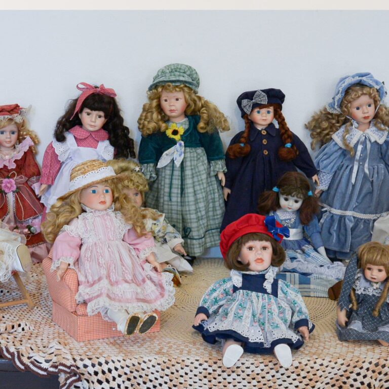 9 Antique Items You Should Never Assume Are Worthless (Some Have Impressive Collector Value)