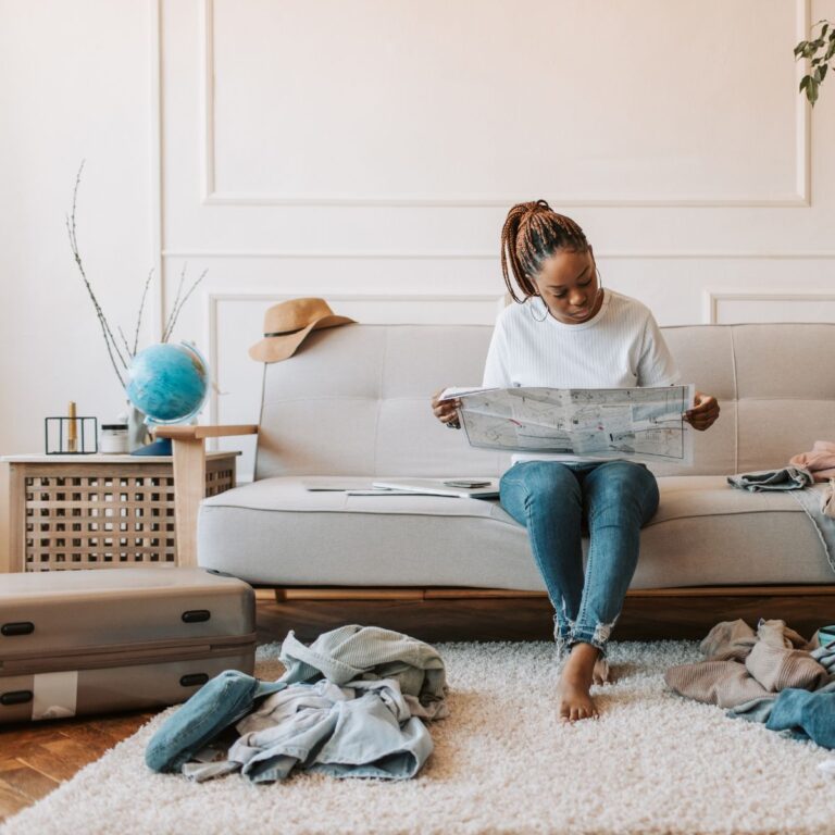 10 Things Families Often Regret Throwing Away After Losing a Loved One