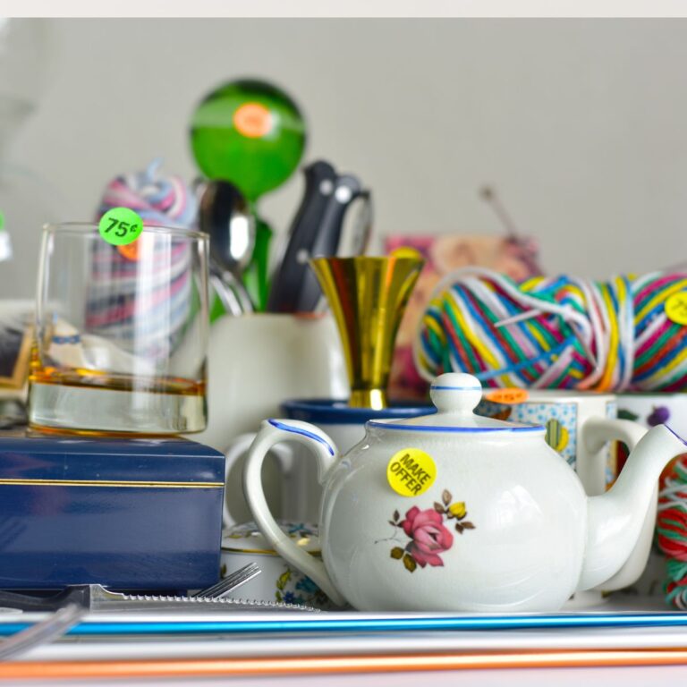 13 Things That Sell Out at Every Yard Sale (Price Them Right and They’ll Go Fast)