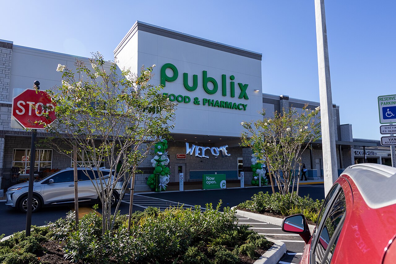 1280px Publix MetroWest Village 9 25 2025 2