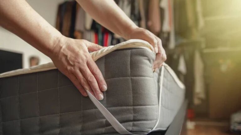10 Clues That Dust Mites Have Made Themselves at Home in Your Bedroom