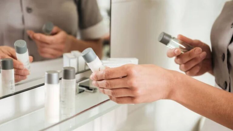 10 Things Hiding in Your Bathroom Cabinets That You Should Throw Away