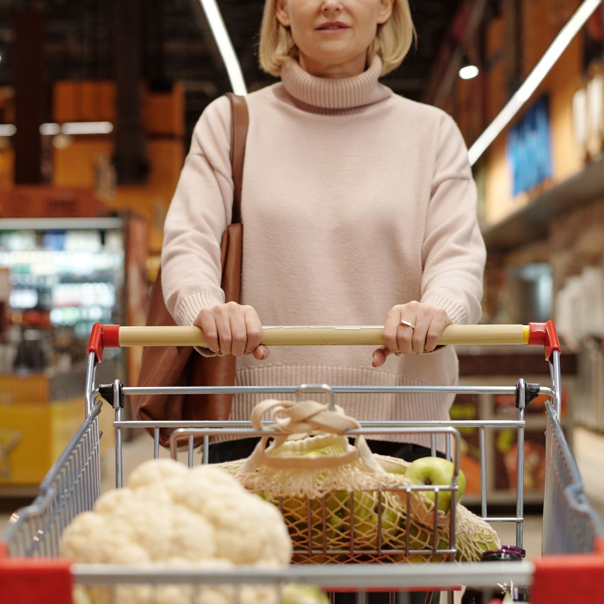 lady shopping
