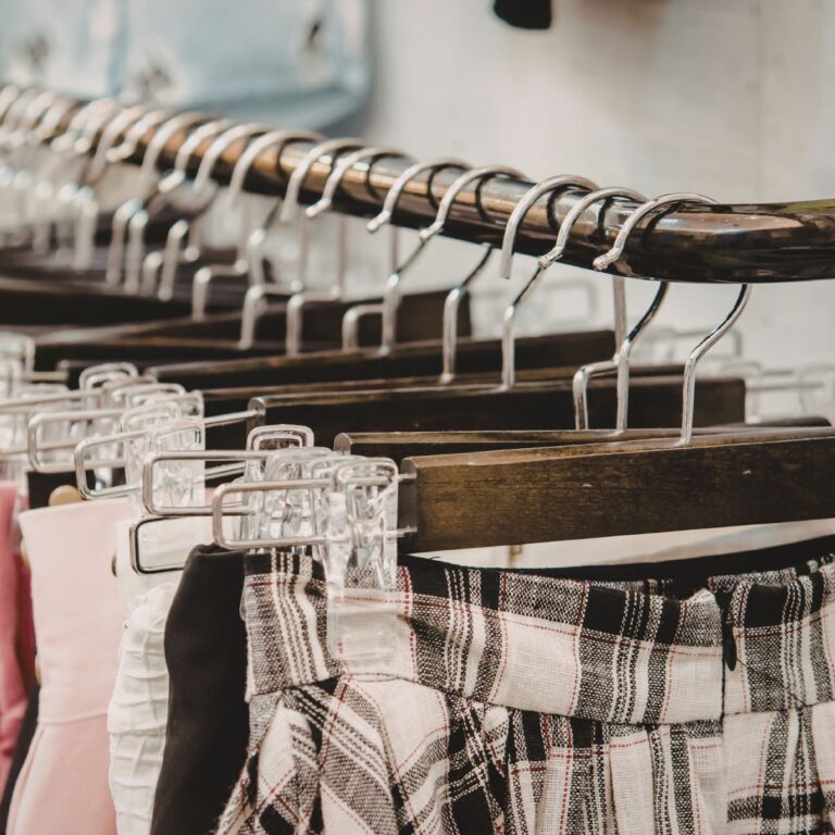 10 Things You Should Never Do at a Thrift Store